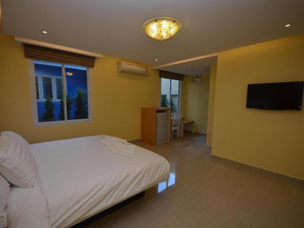 Pearl By The Sea Resort Prachuap Khiri Khan Esterno foto