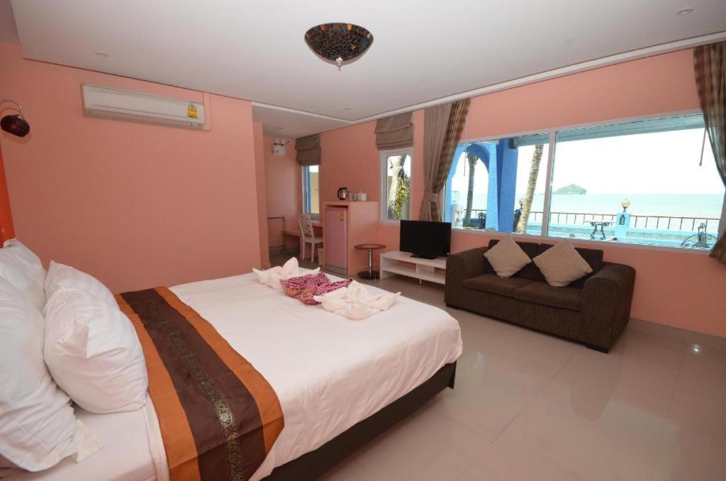 Pearl By The Sea Resort Prachuap Khiri Khan Esterno foto
