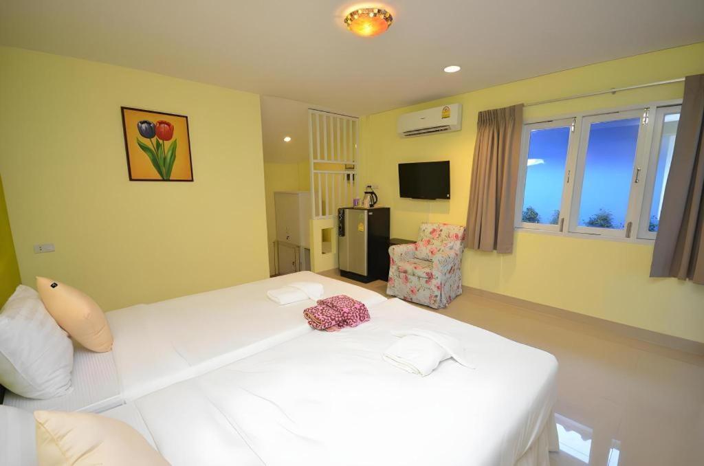 Pearl By The Sea Resort Prachuap Khiri Khan Esterno foto