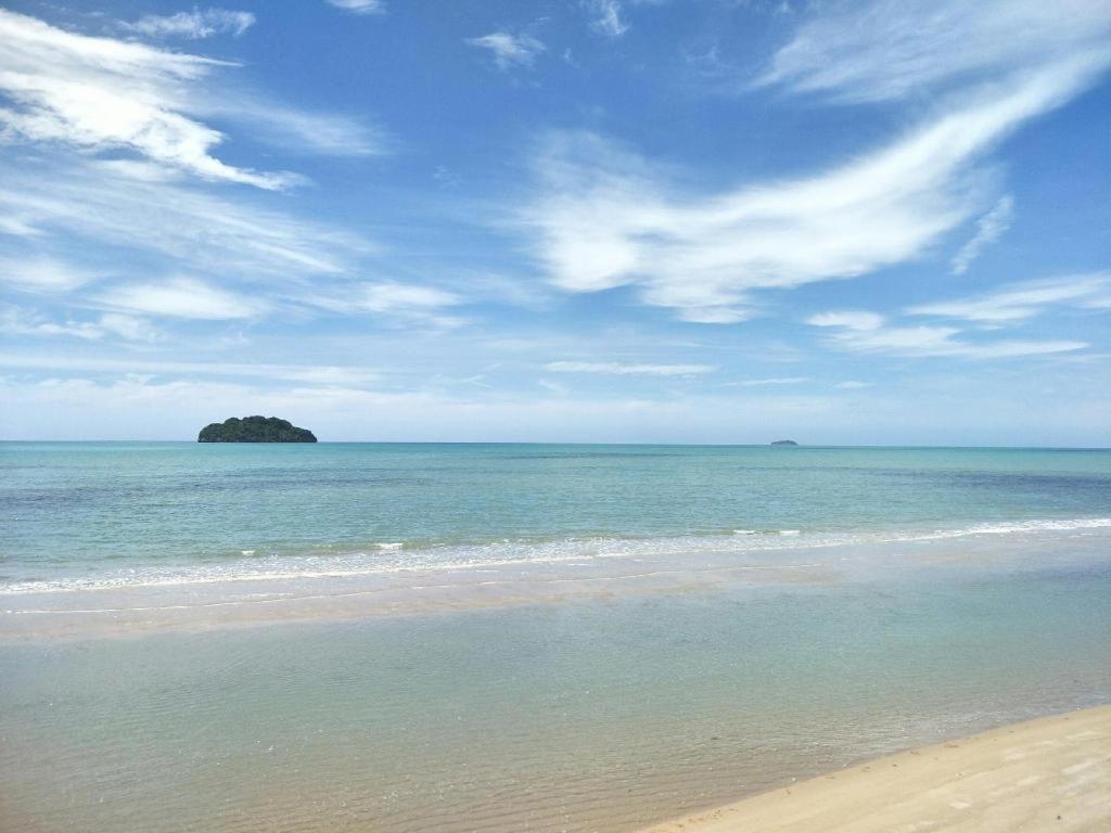 Pearl By The Sea Resort Prachuap Khiri Khan Esterno foto